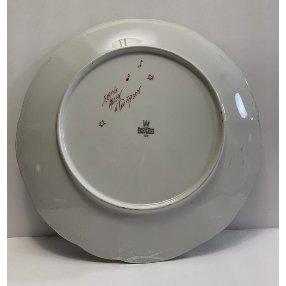 Iridescent White Plate Angels Musical Instruments Gold Trim Artist Signed - Picture 7 of 11